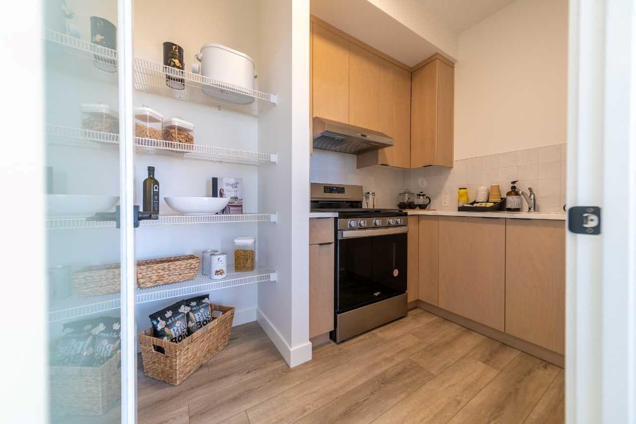 468 Northern Lights Place 