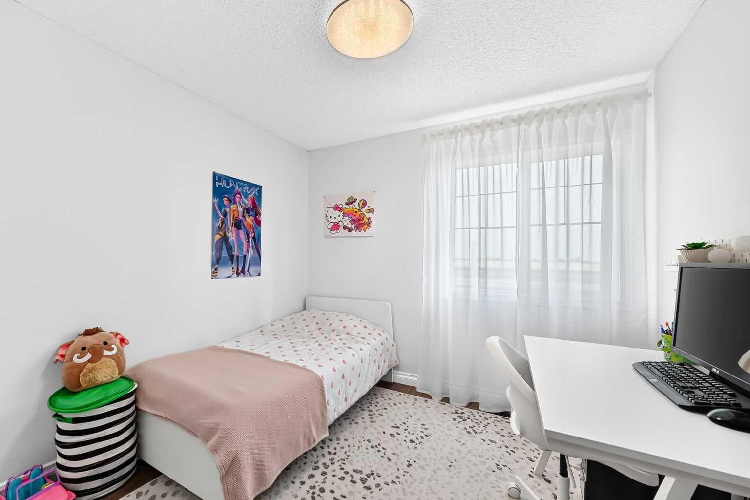 224 Viewpointe Terrace 