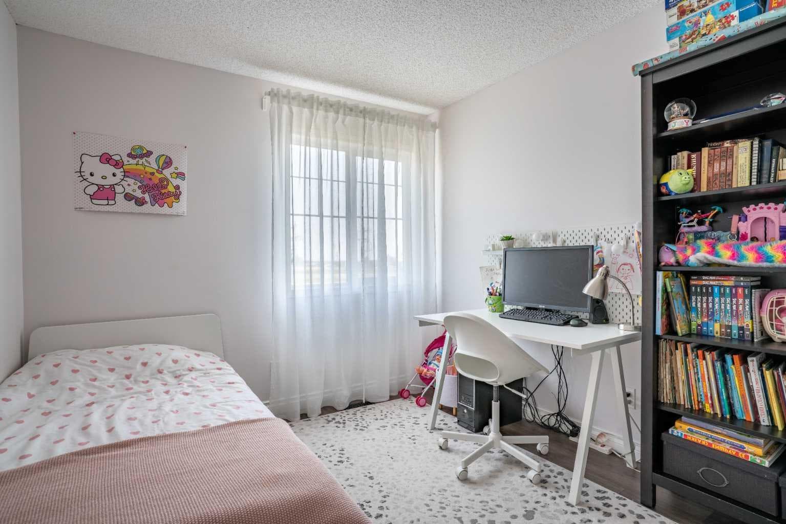 224 Viewpointe Terrace 