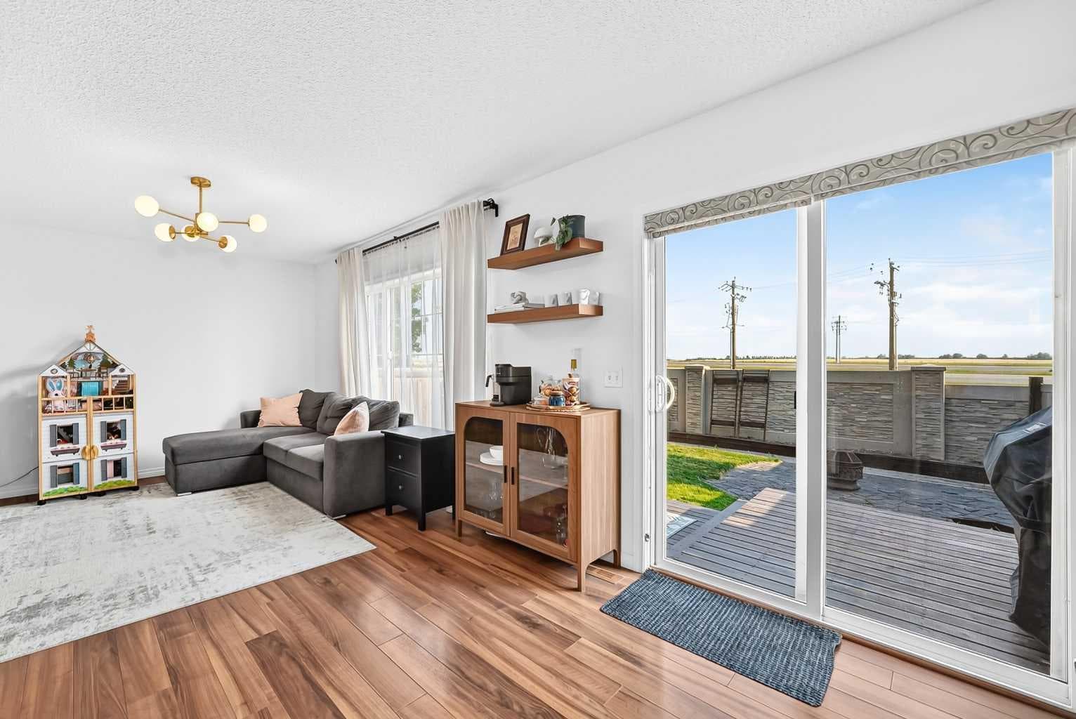 224 Viewpointe Terrace 