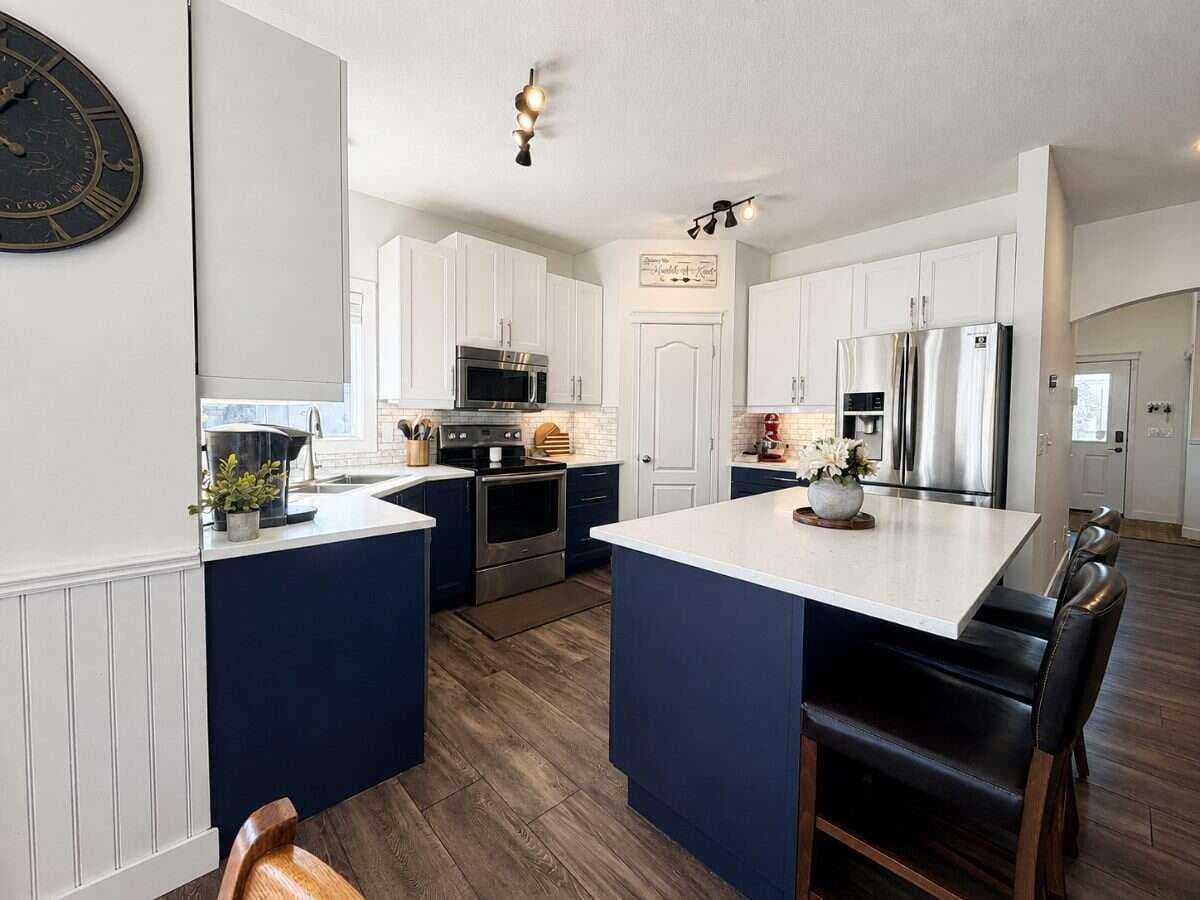 24 Brander Avenue NW