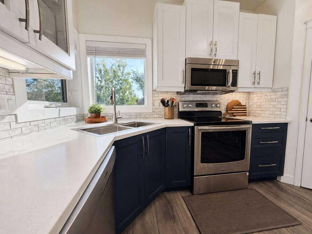 24 Brander Avenue NW
