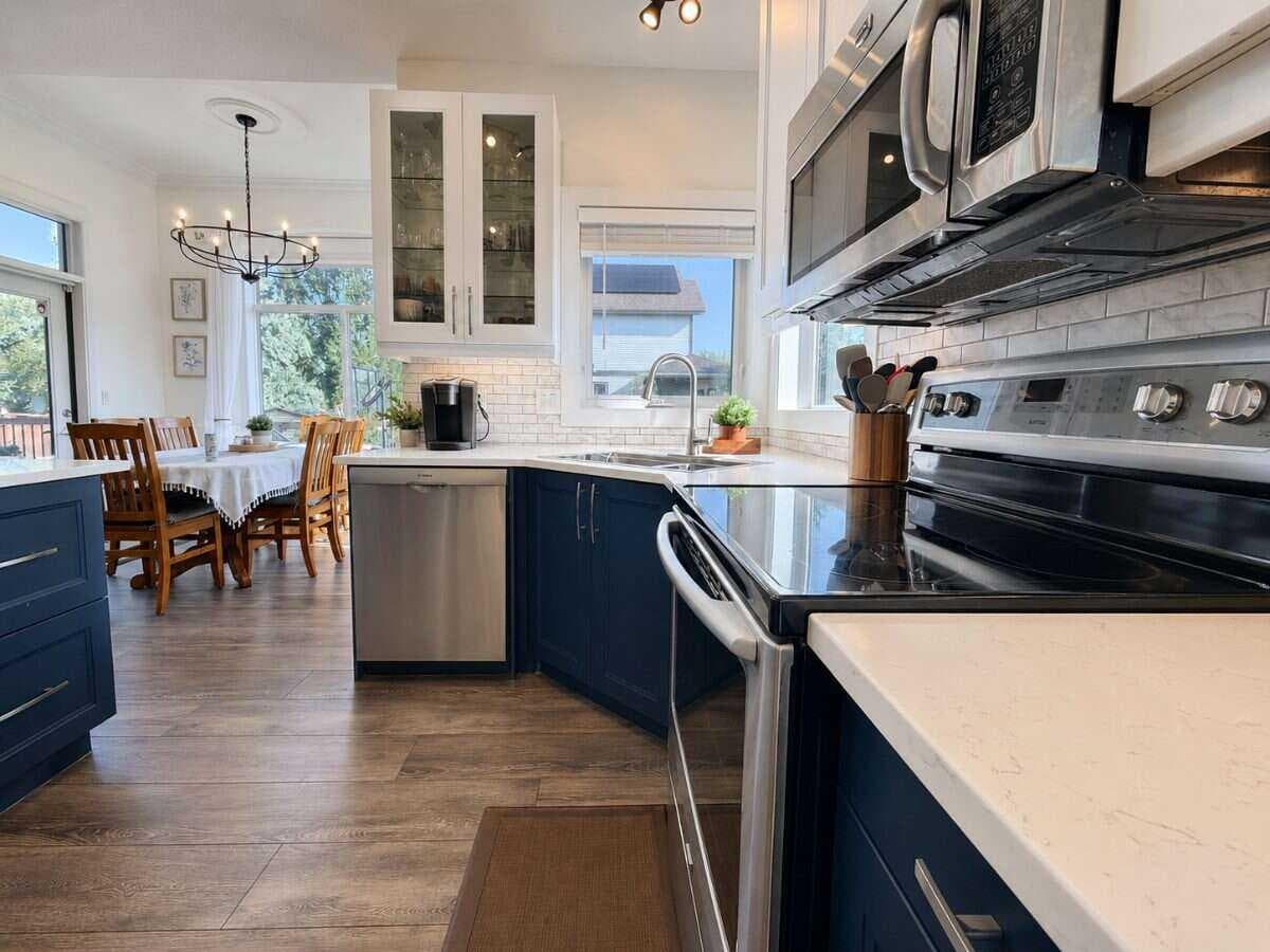 24 Brander Avenue NW