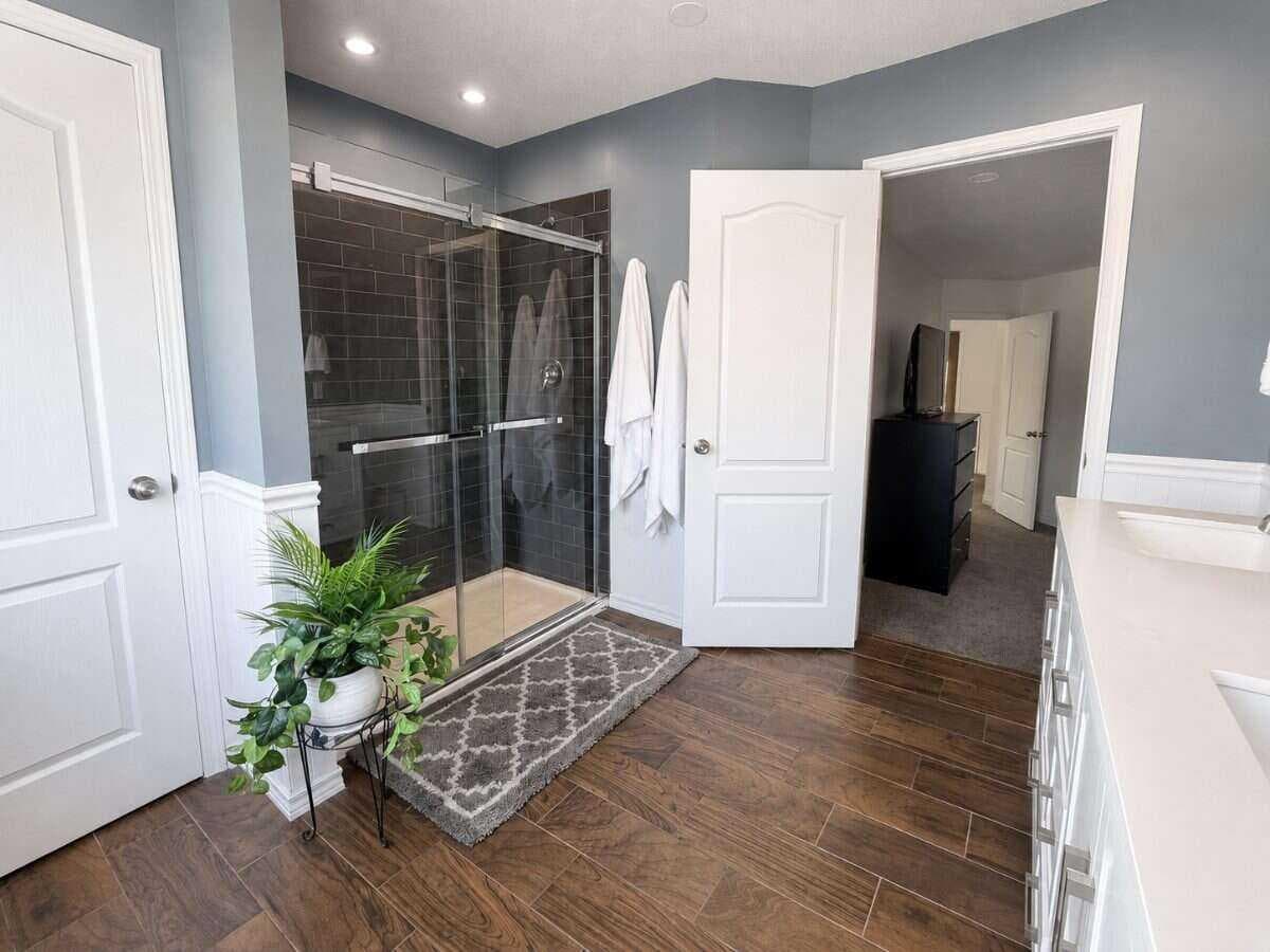 24 Brander Avenue NW