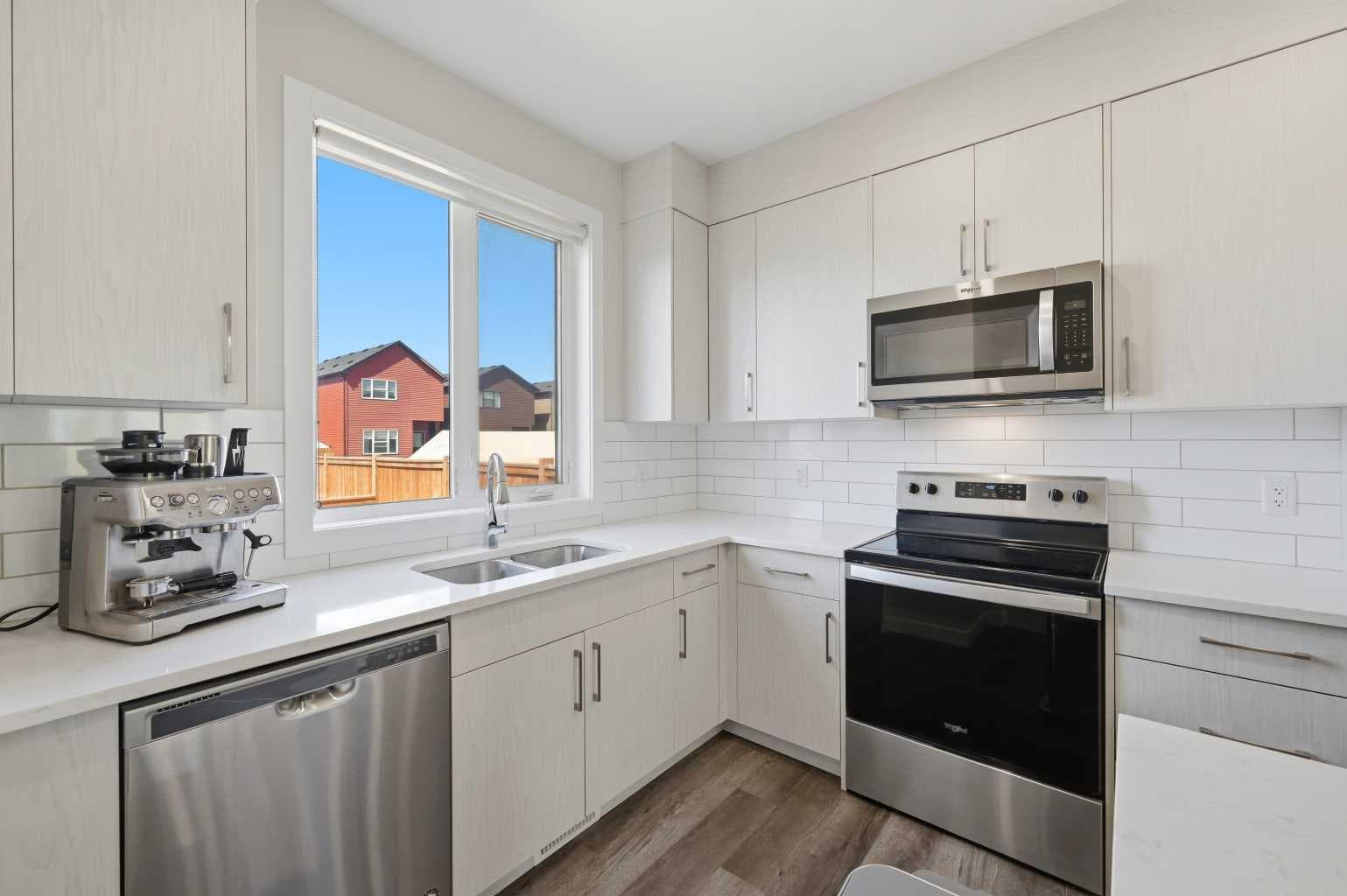 138 Homestead Boulevard NE