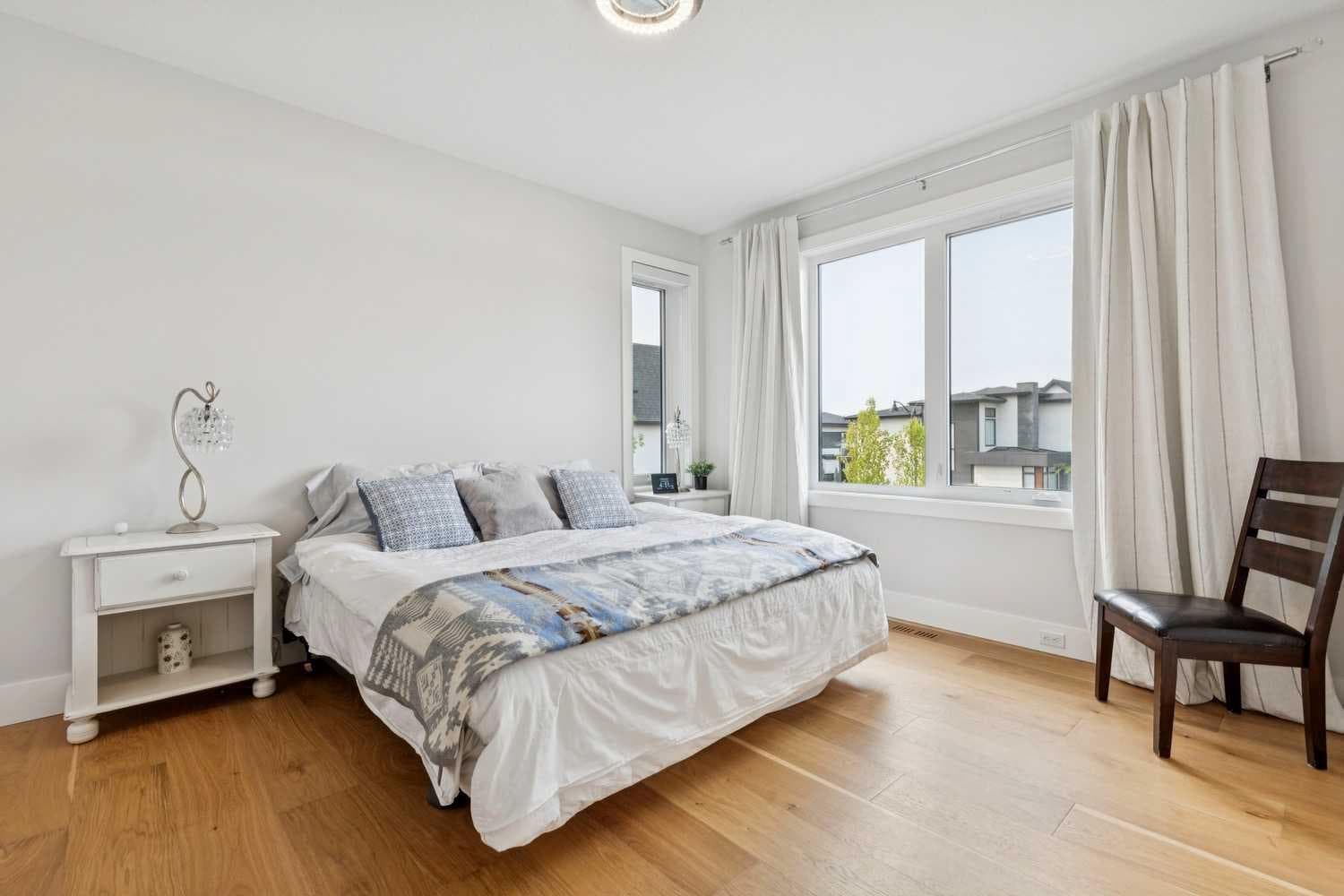 23 Elveden Park SW