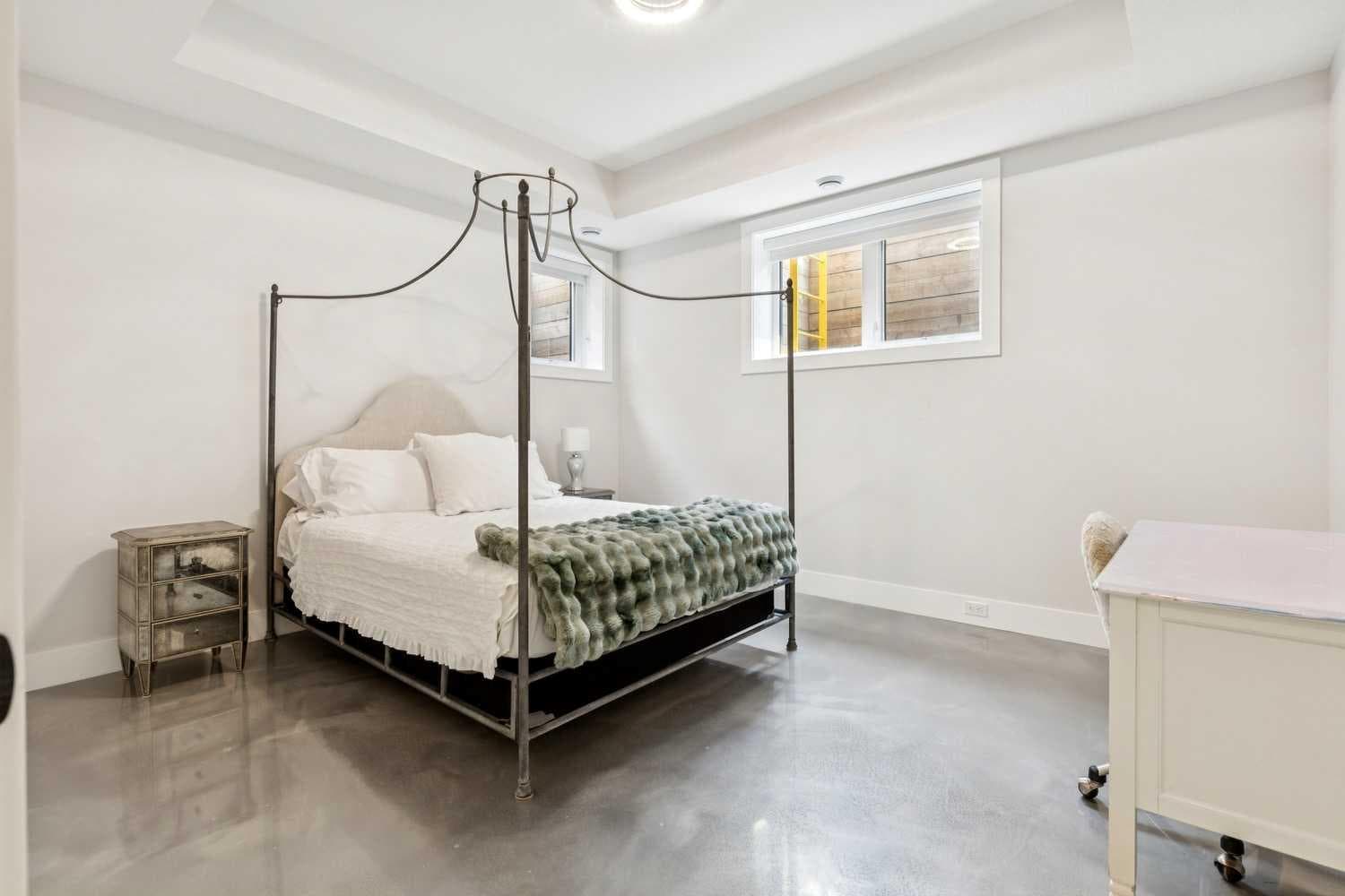 23 Elveden Park SW