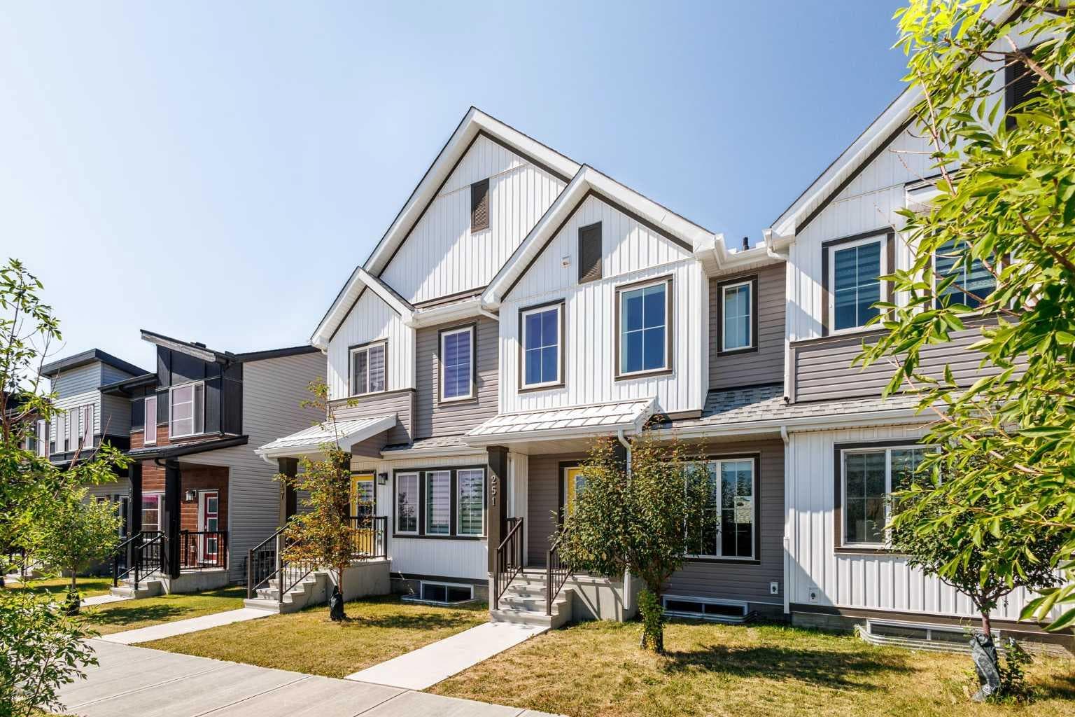 251 Lucas Boulevard NW