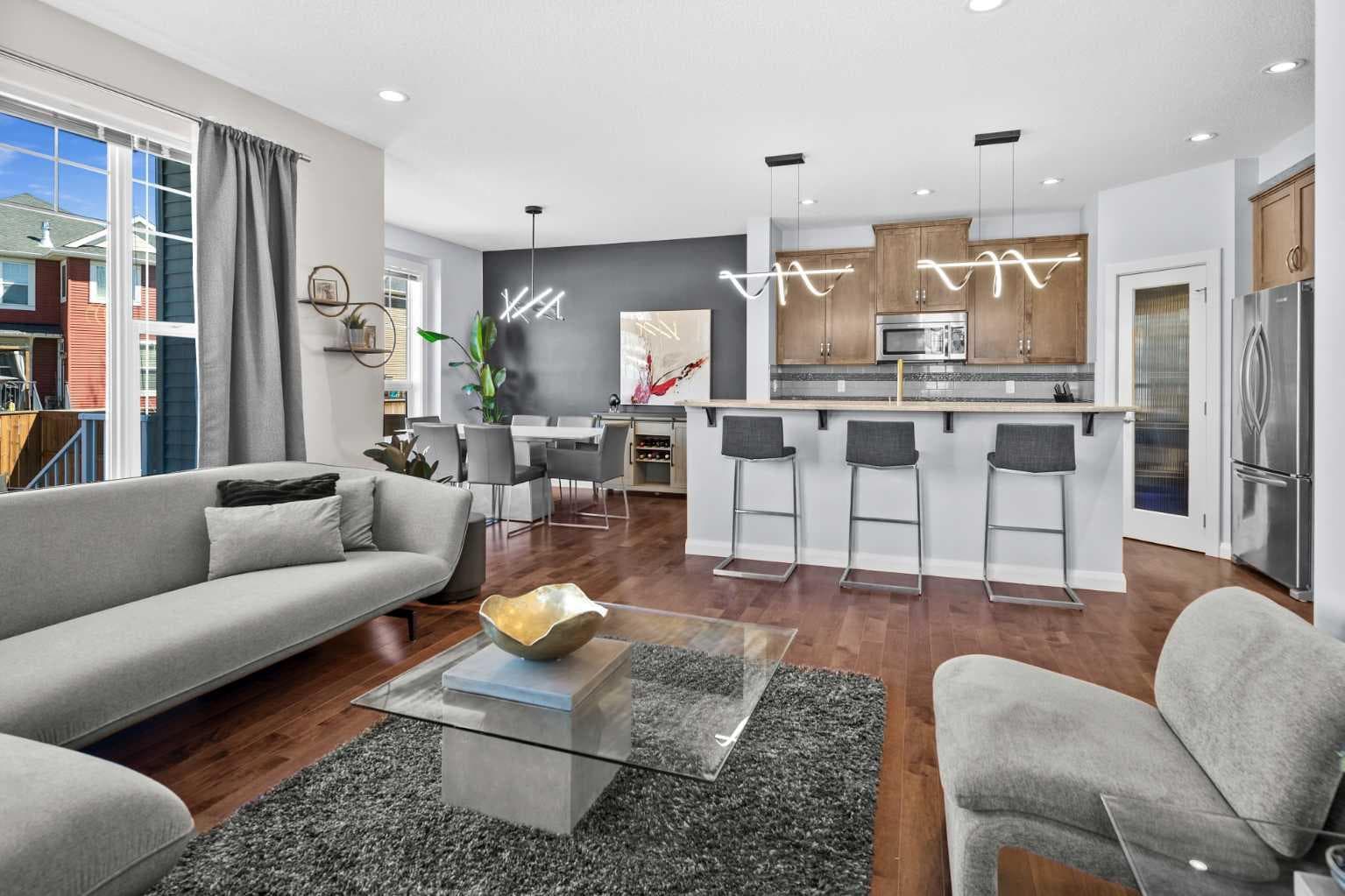 100 Kinniburgh Gardens 