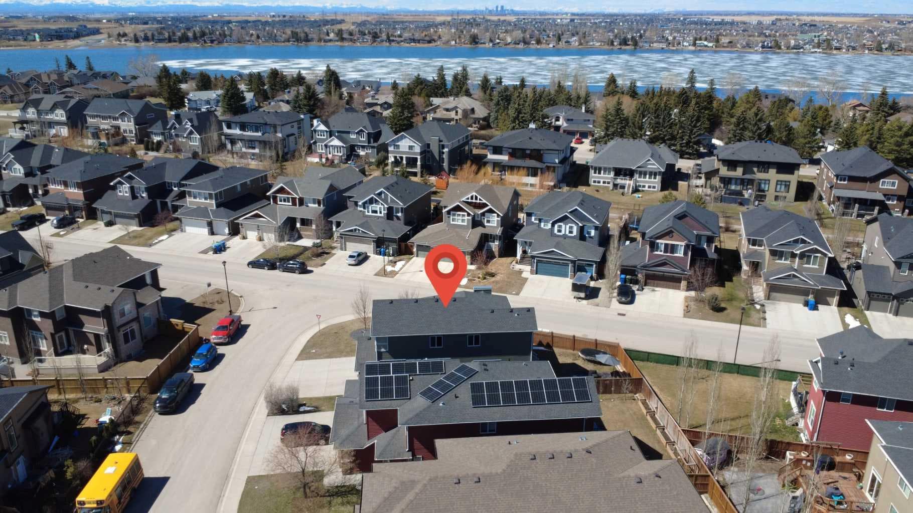 100 Kinniburgh Gardens 