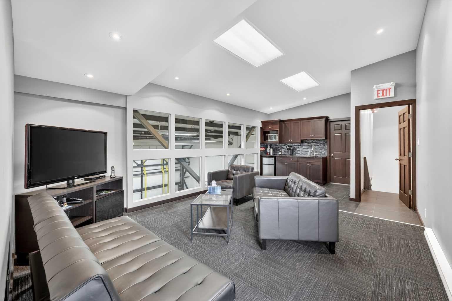 624 De Havilland Way 