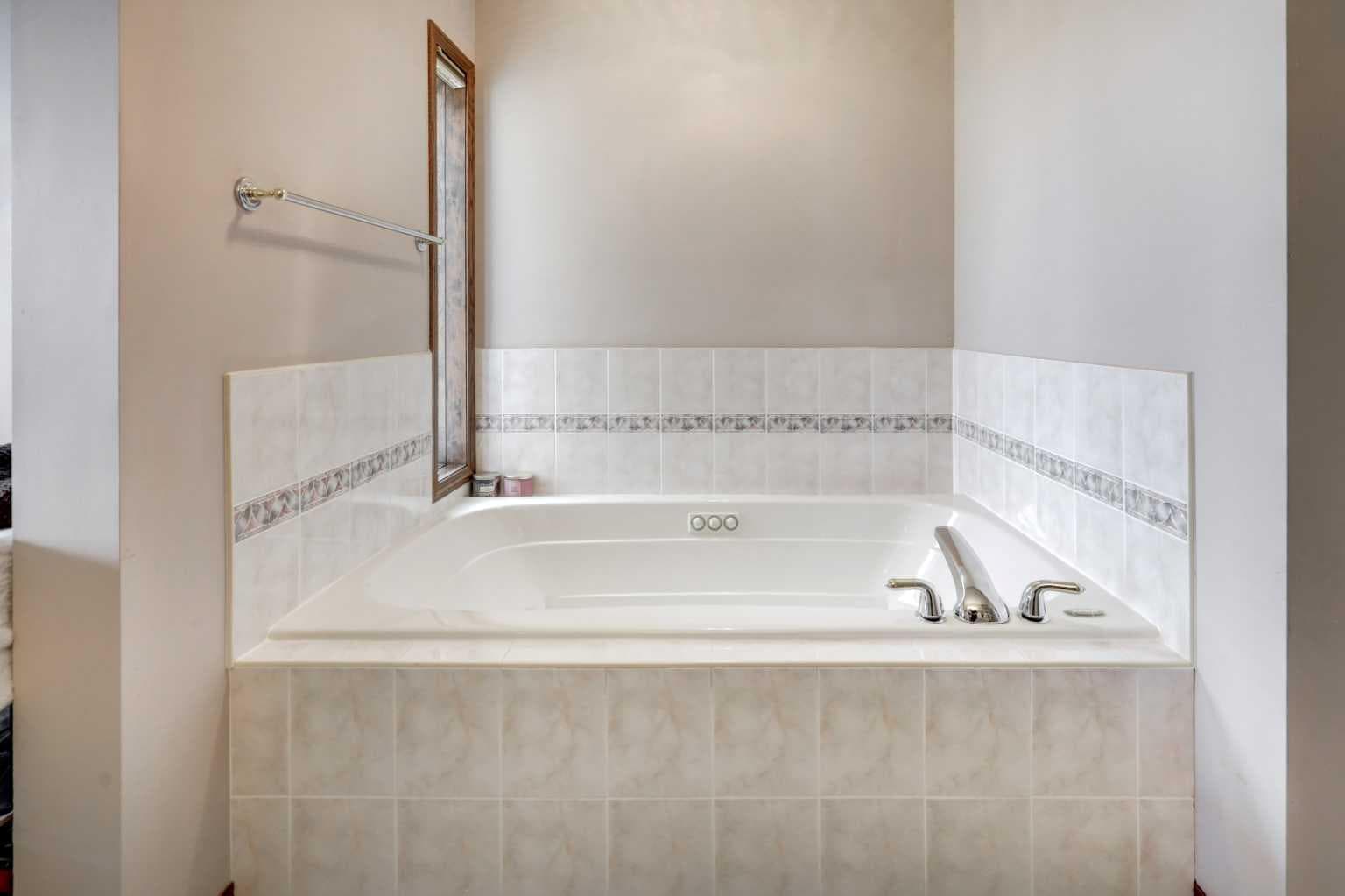 321 Gleneagles View 