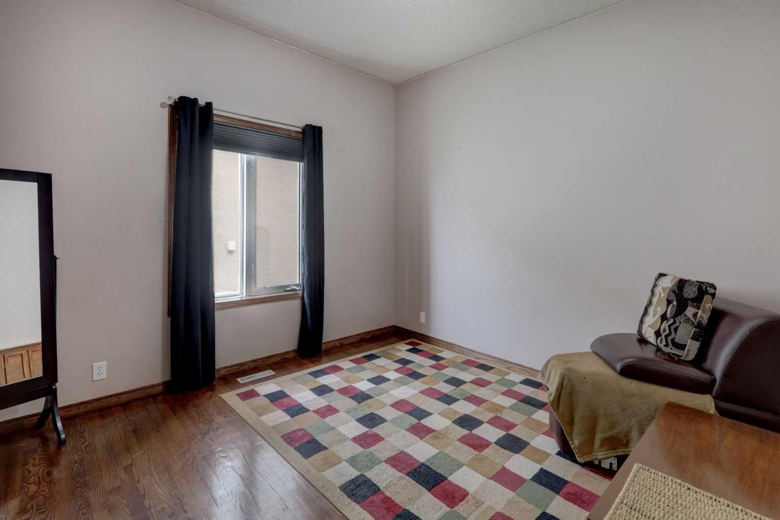 321 Gleneagles View 