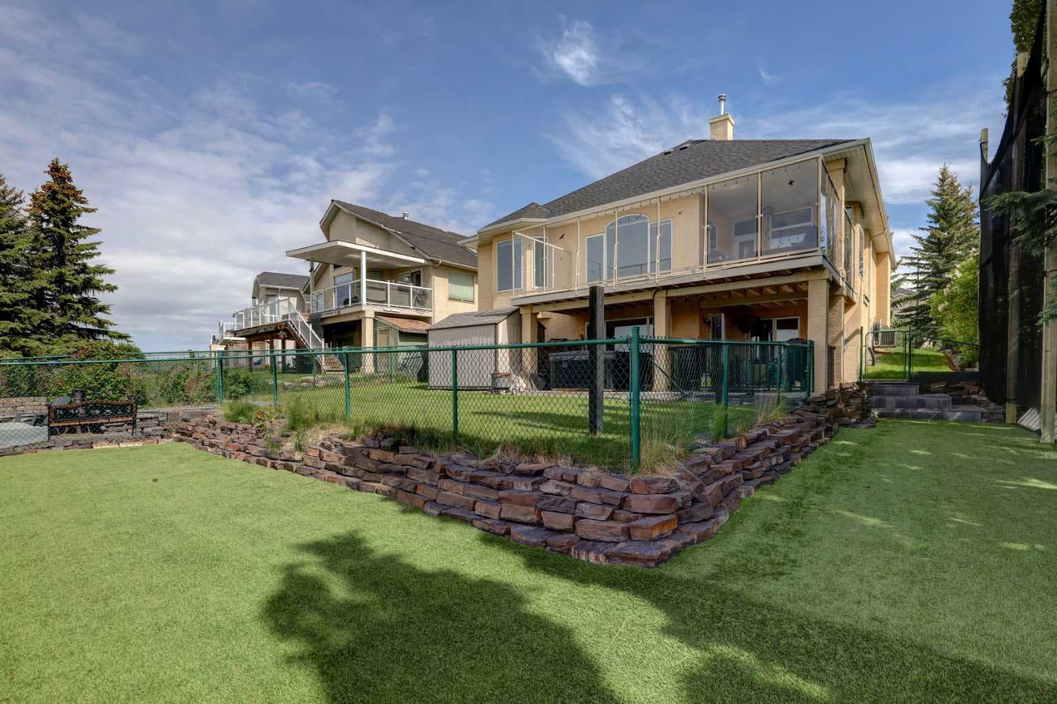 321 Gleneagles View 
