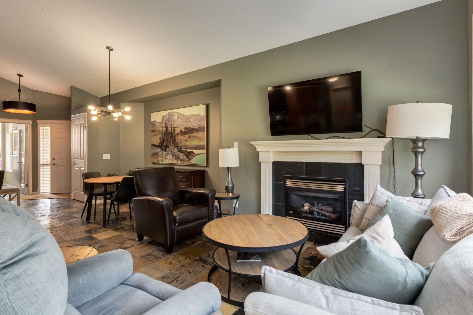 218 Springbank Villas SW