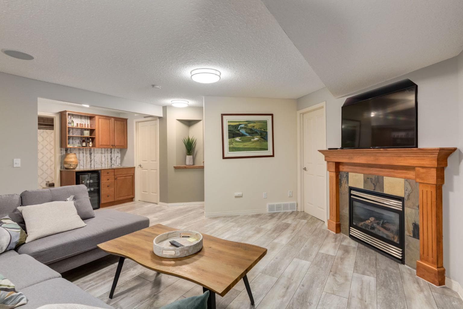218 Springbank Villas SW