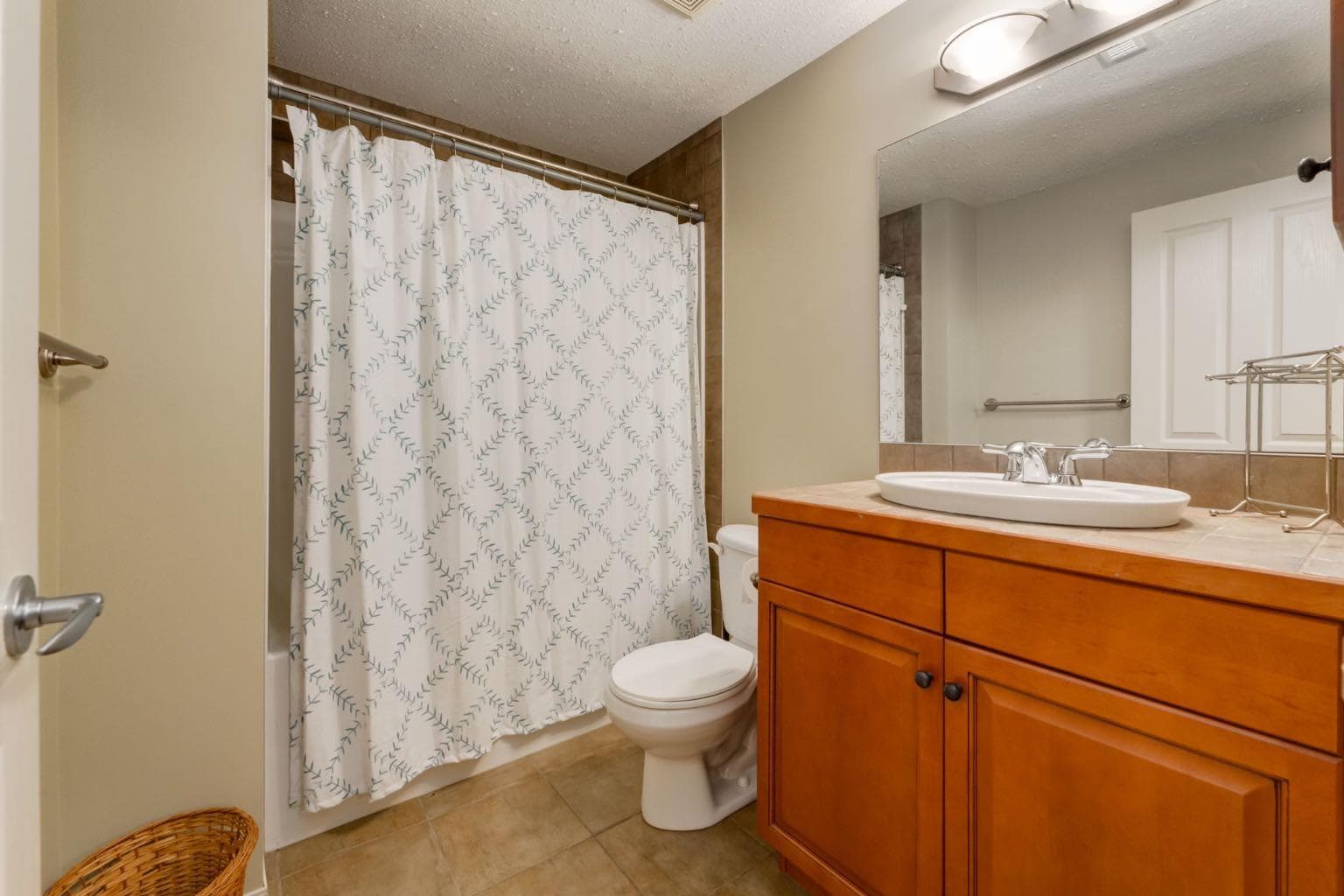 218 Springbank Villas SW