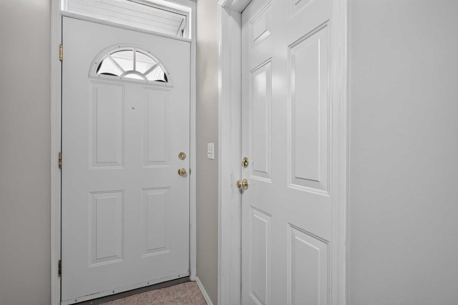 204, 39 Hidden Creek Place NW