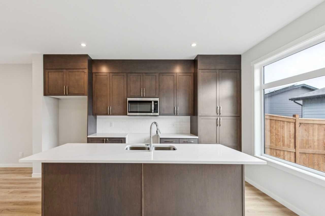 225 Vantage Drive 