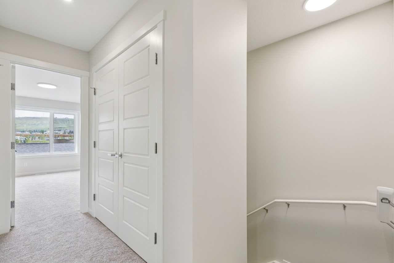 225 Vantage Drive 