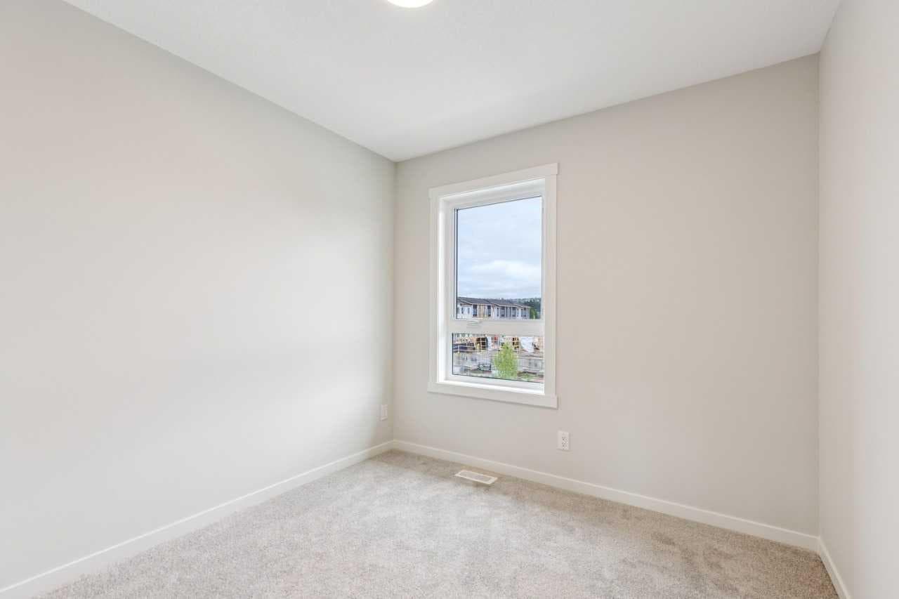 225 Vantage Drive 