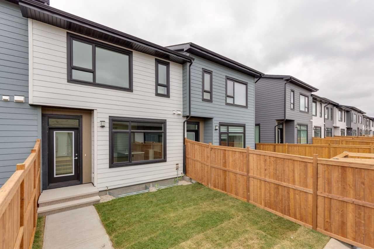 225 Vantage Drive 