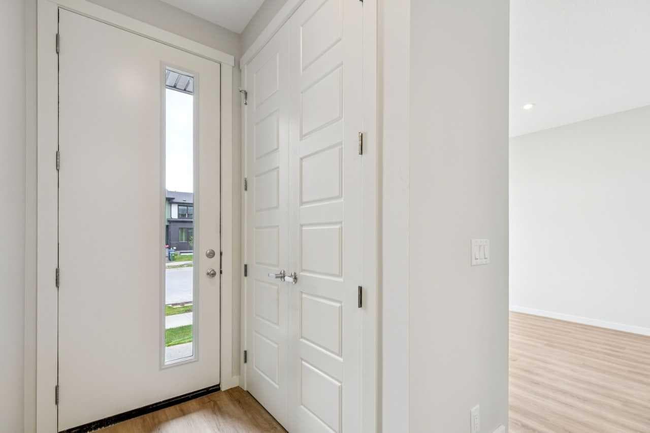 225 Vantage Drive 