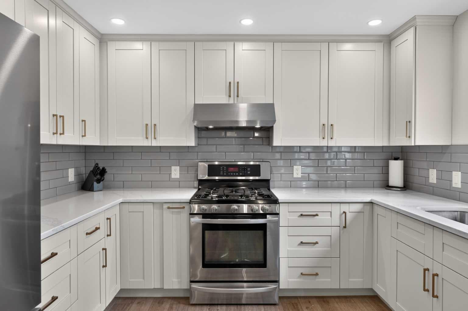 145 Lakeview Shores 