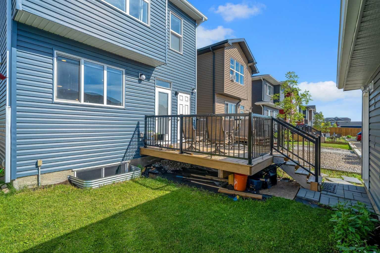 143 Dawson Harbour Hill  