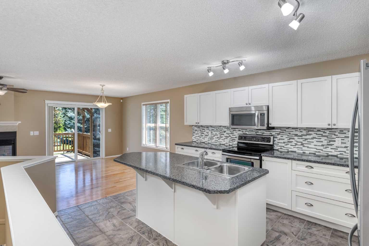 22 Glensummit Close 