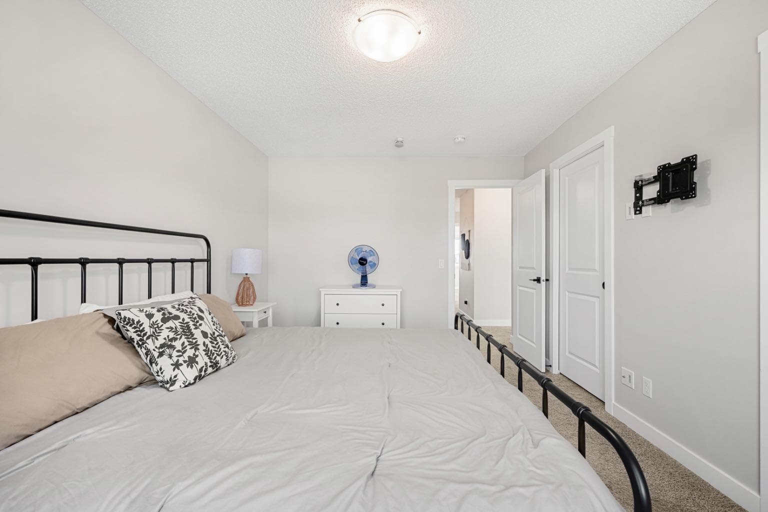 102 Midgrove Greenway SW
