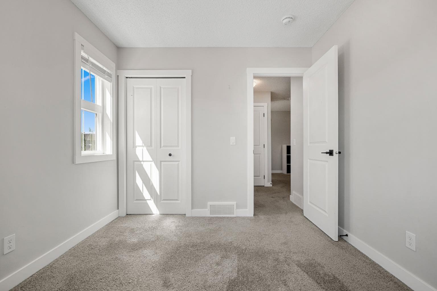 102 Midgrove Greenway SW