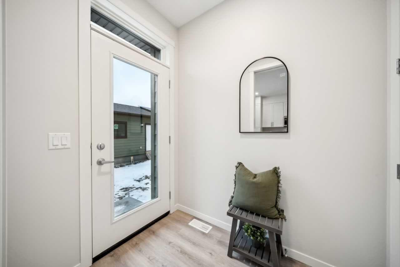 232 Vantage Drive 