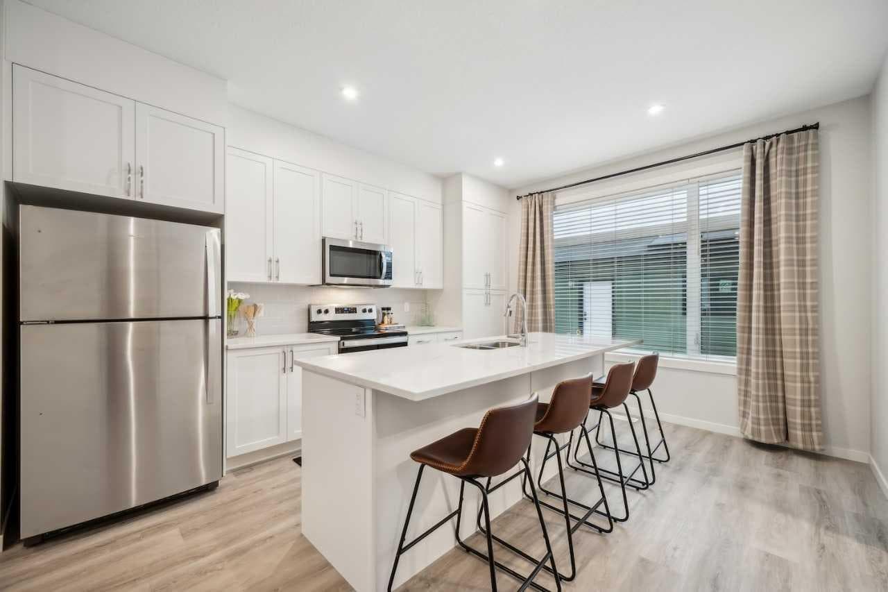 232 Vantage Drive 
