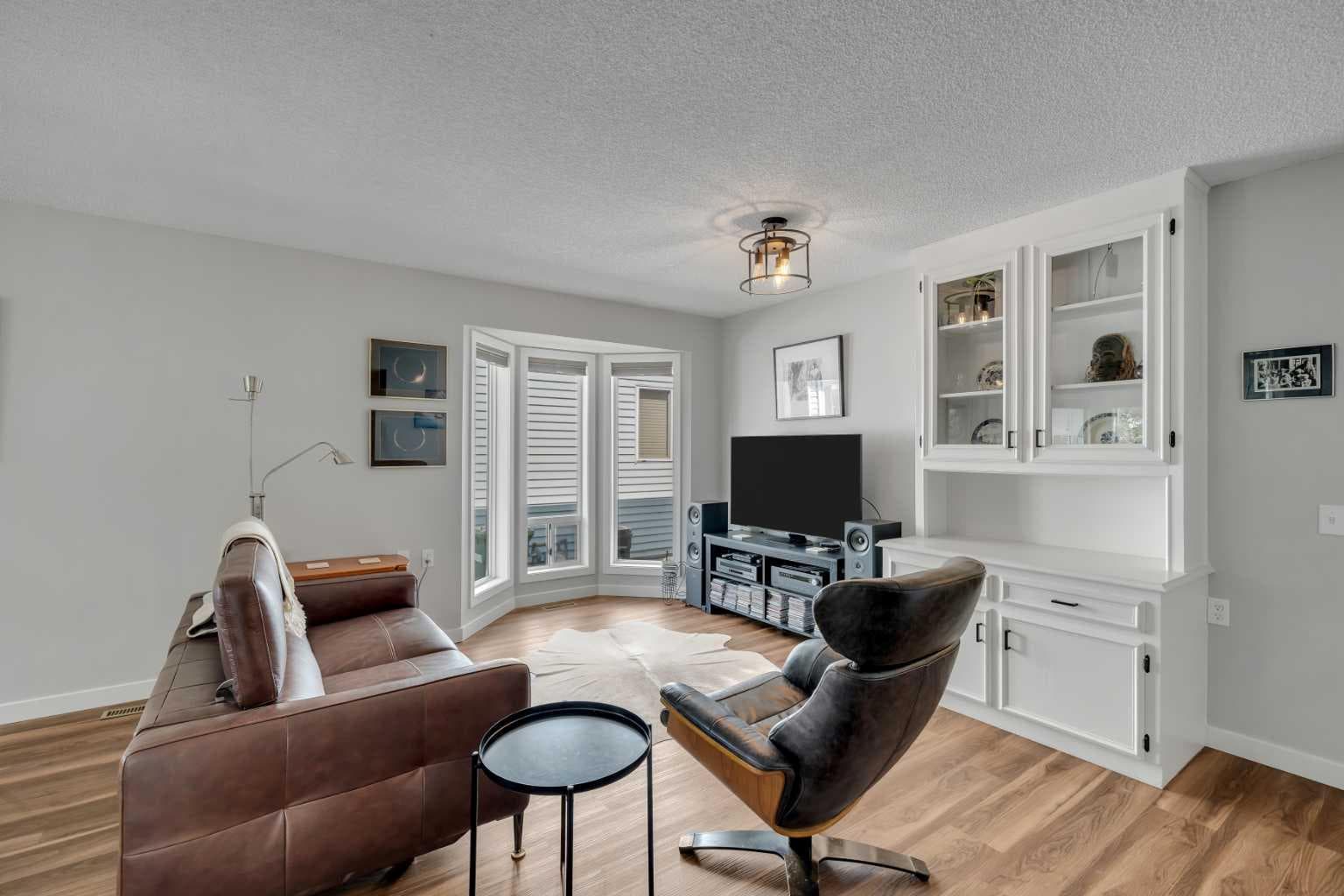 34 Woodside Close NW