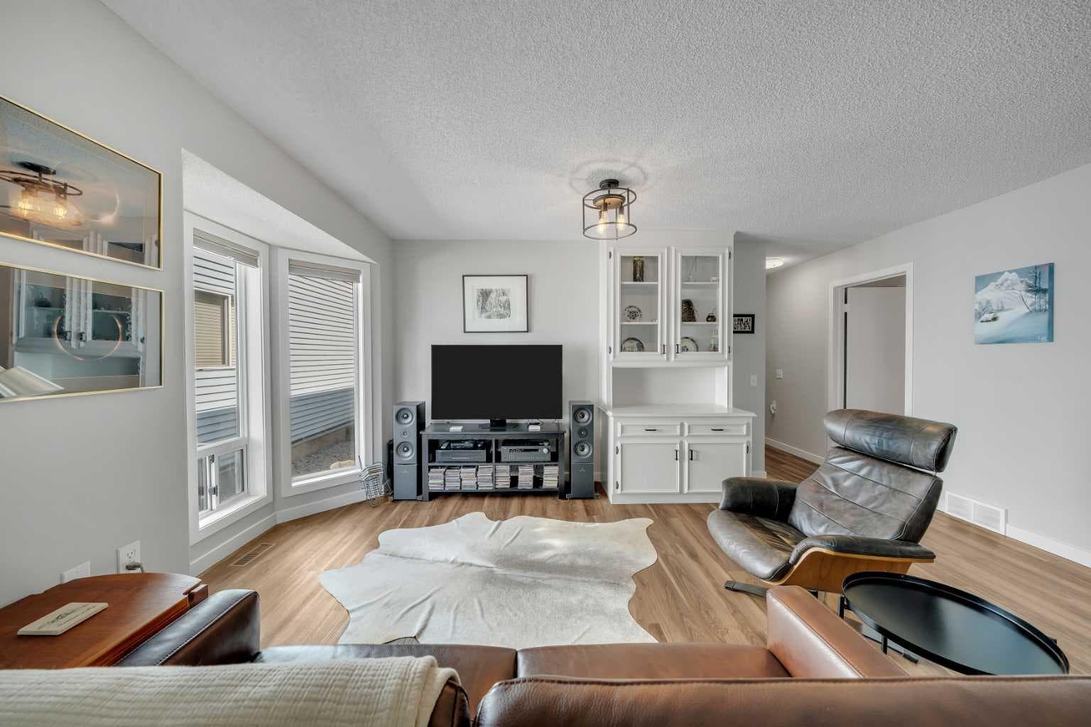 34 Woodside Close NW