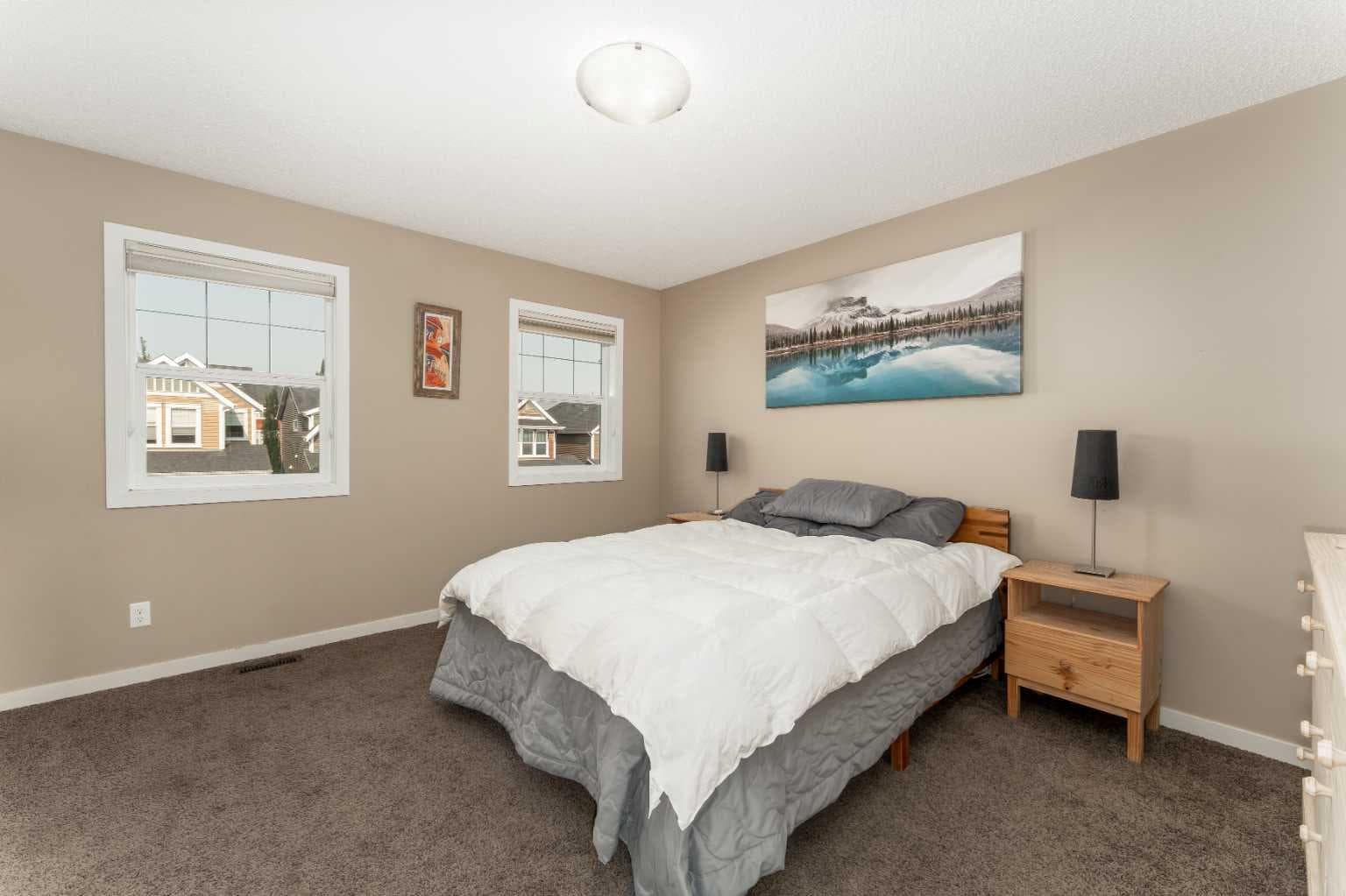 562 River Heights Crescent 