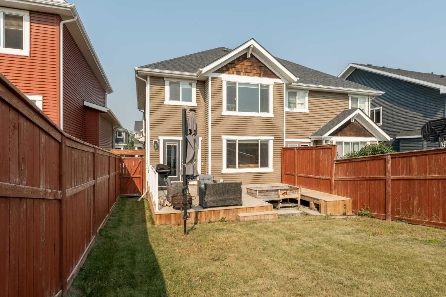 562 River Heights Crescent 
