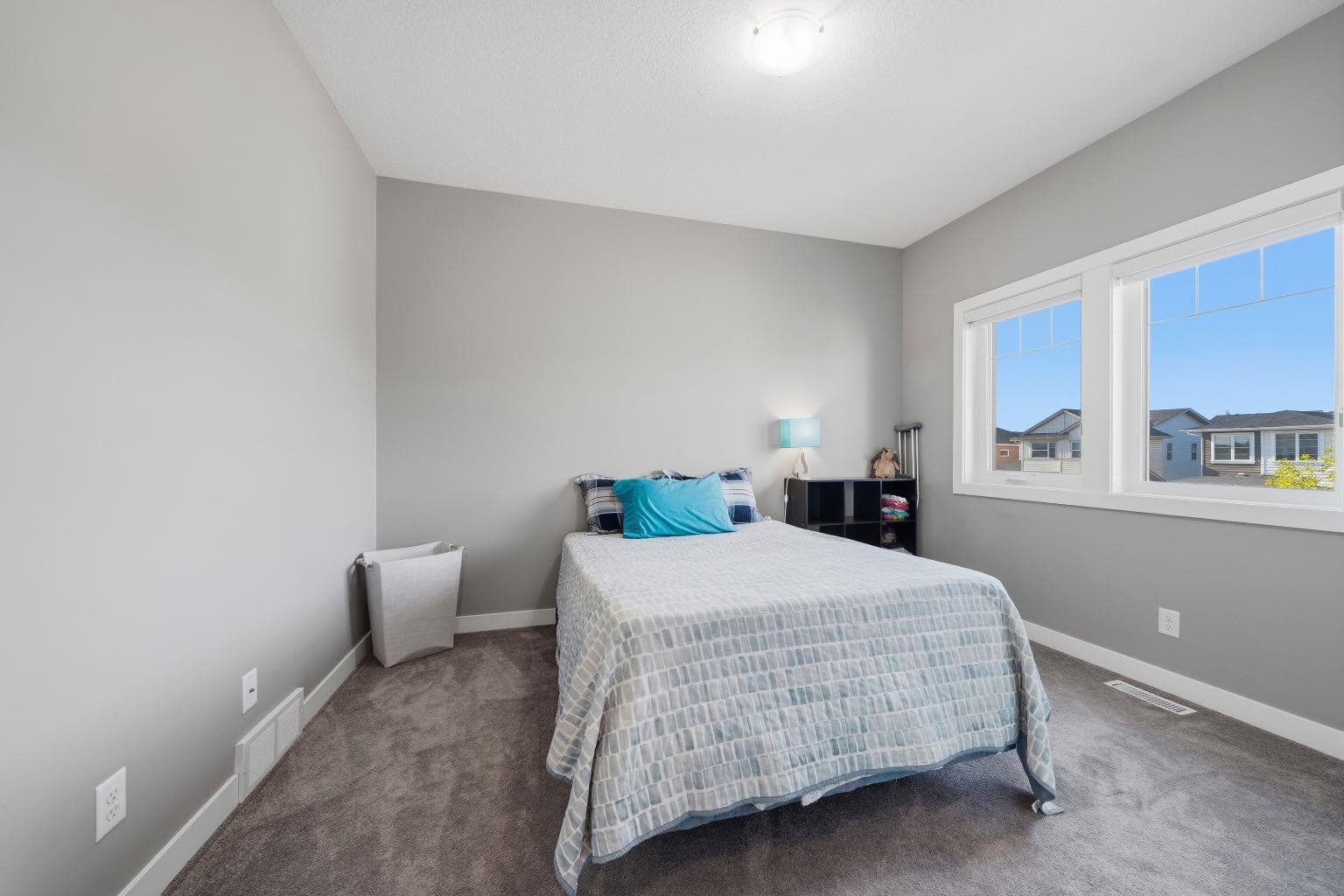 2632 Ravenslea Gardens SE
