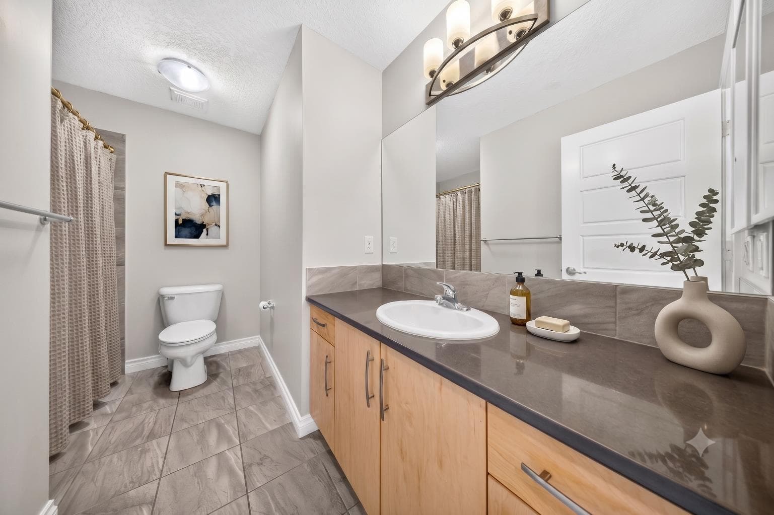 37 RAINBOW FALLS Boulevard 
