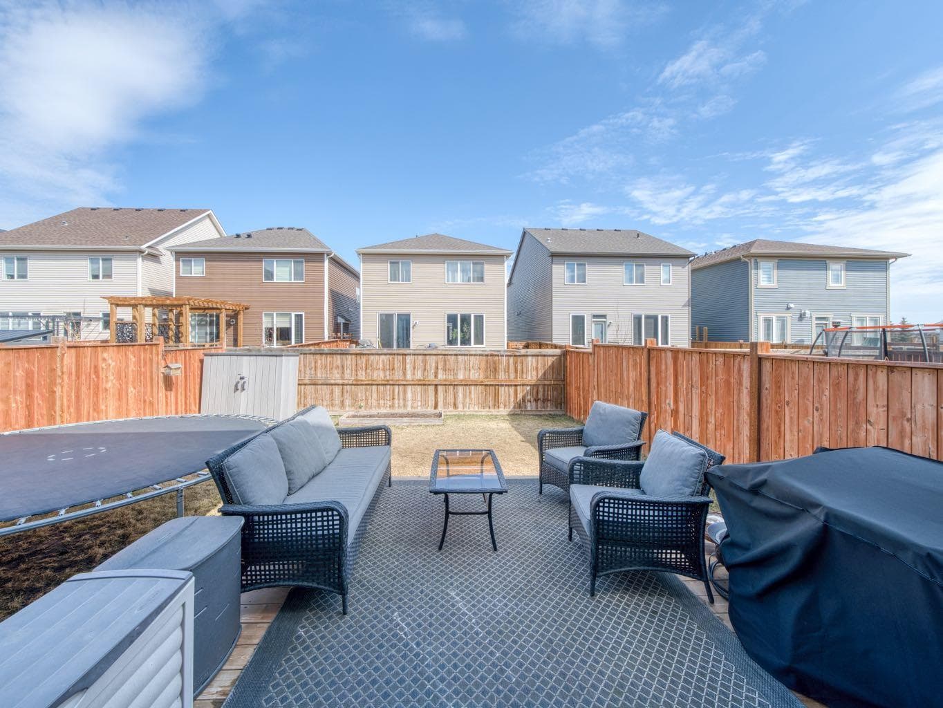 414 Windrow Common SW