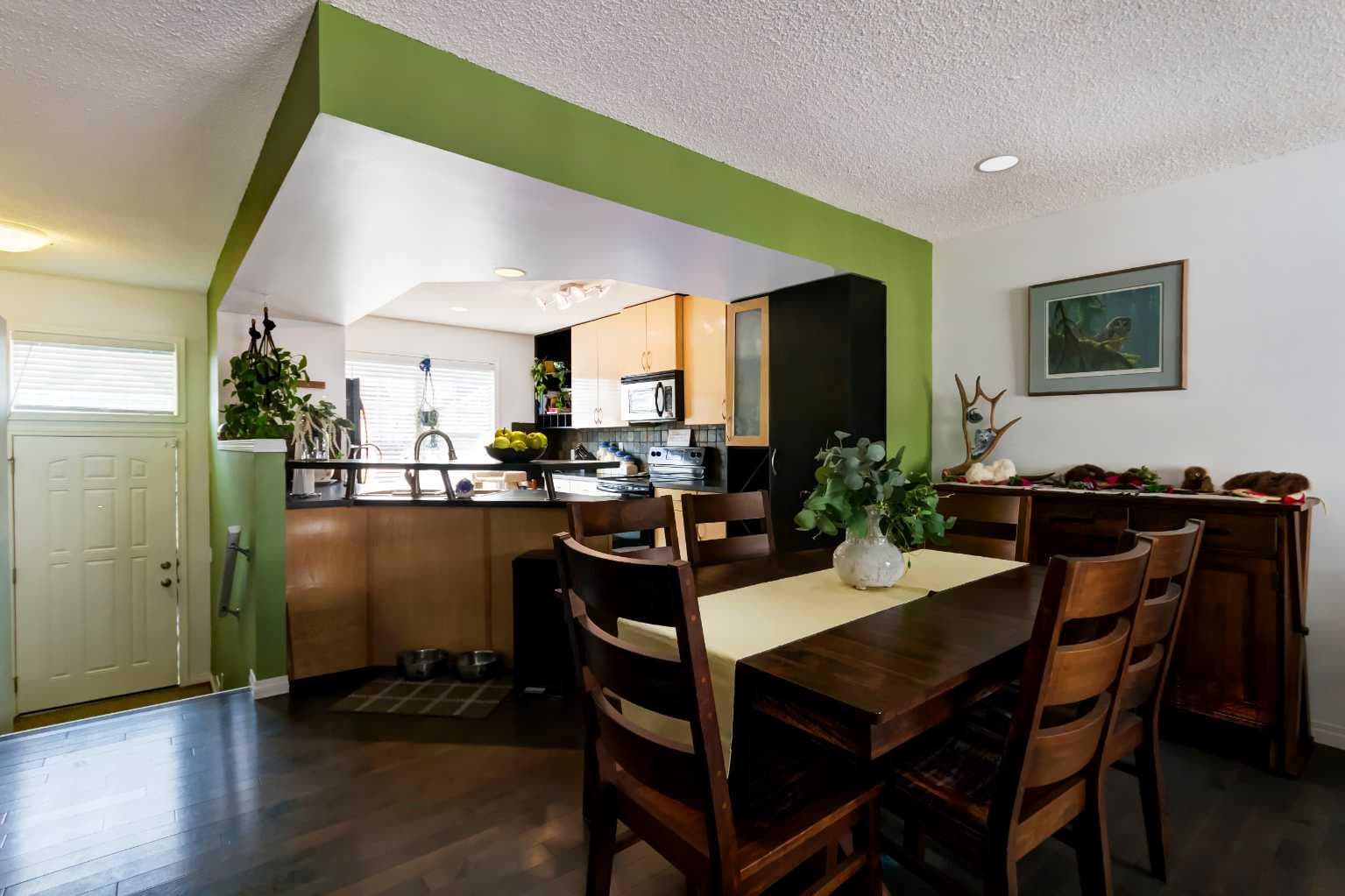 3240 New Brighton Gardens SE