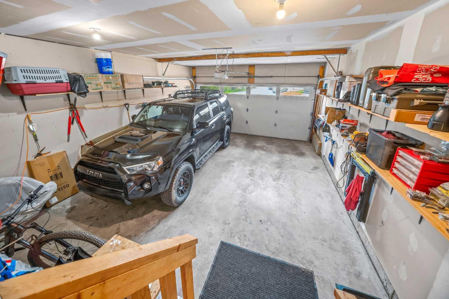 43 Cougar Ridge Bay SW