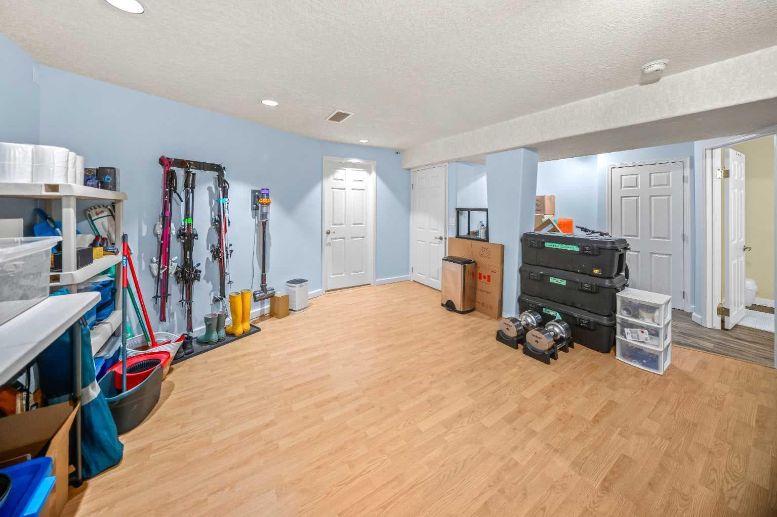43 Cougar Ridge Bay SW