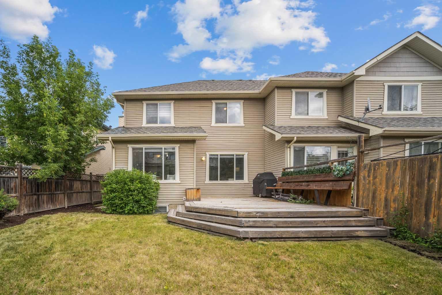 43 Cougar Ridge Bay SW