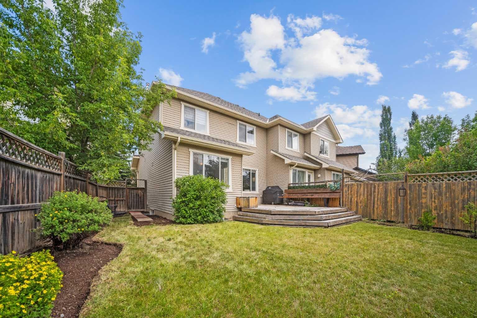 43 Cougar Ridge Bay SW