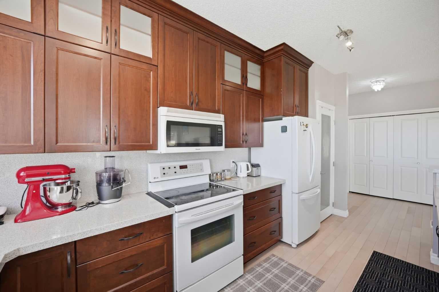3137, 1010 Arbour Lake Road NW