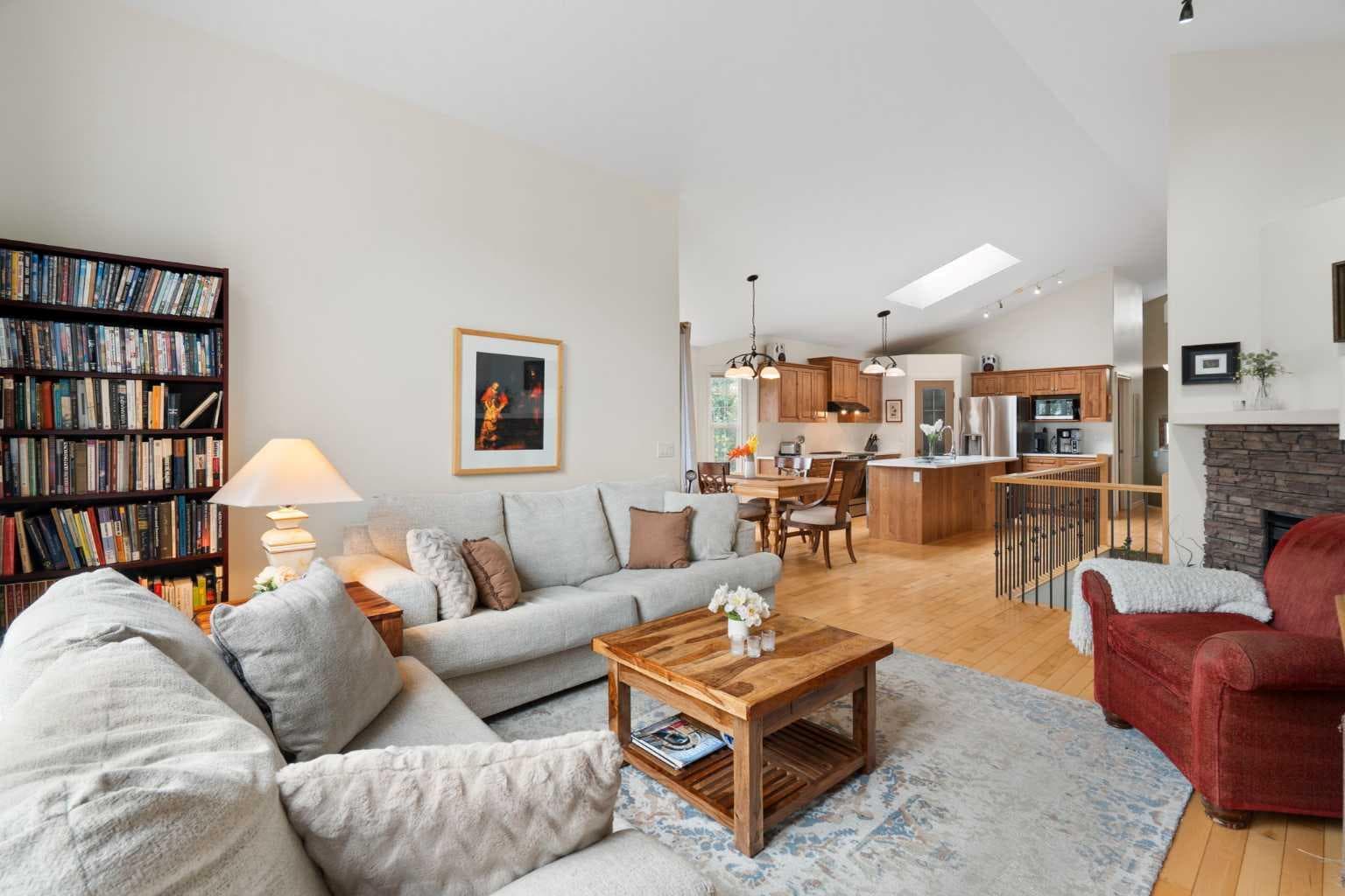19 Rockmont Court NW