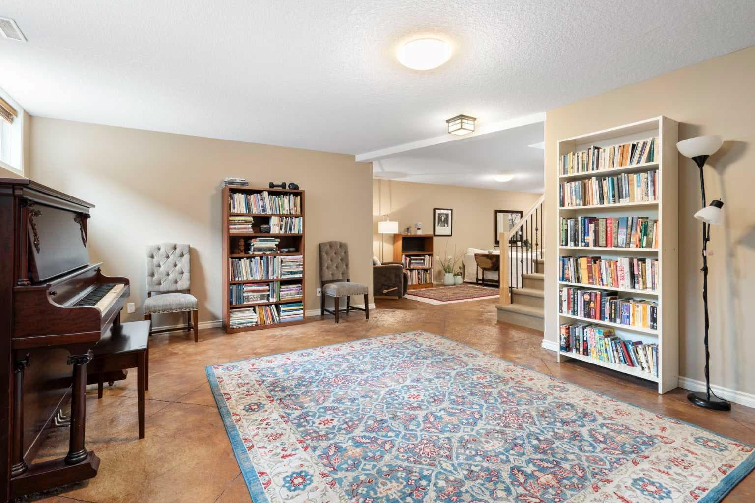 19 Rockmont Court NW