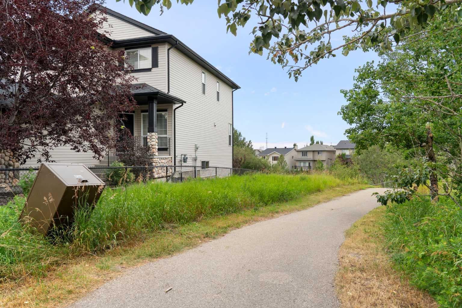 19 Rockmont Court NW